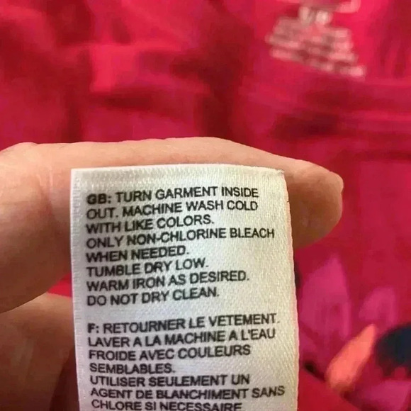 The North Face fitted T-shirt w cap sleeves, 100% cotton, fuchsia w a tree - Picture 5 of 7